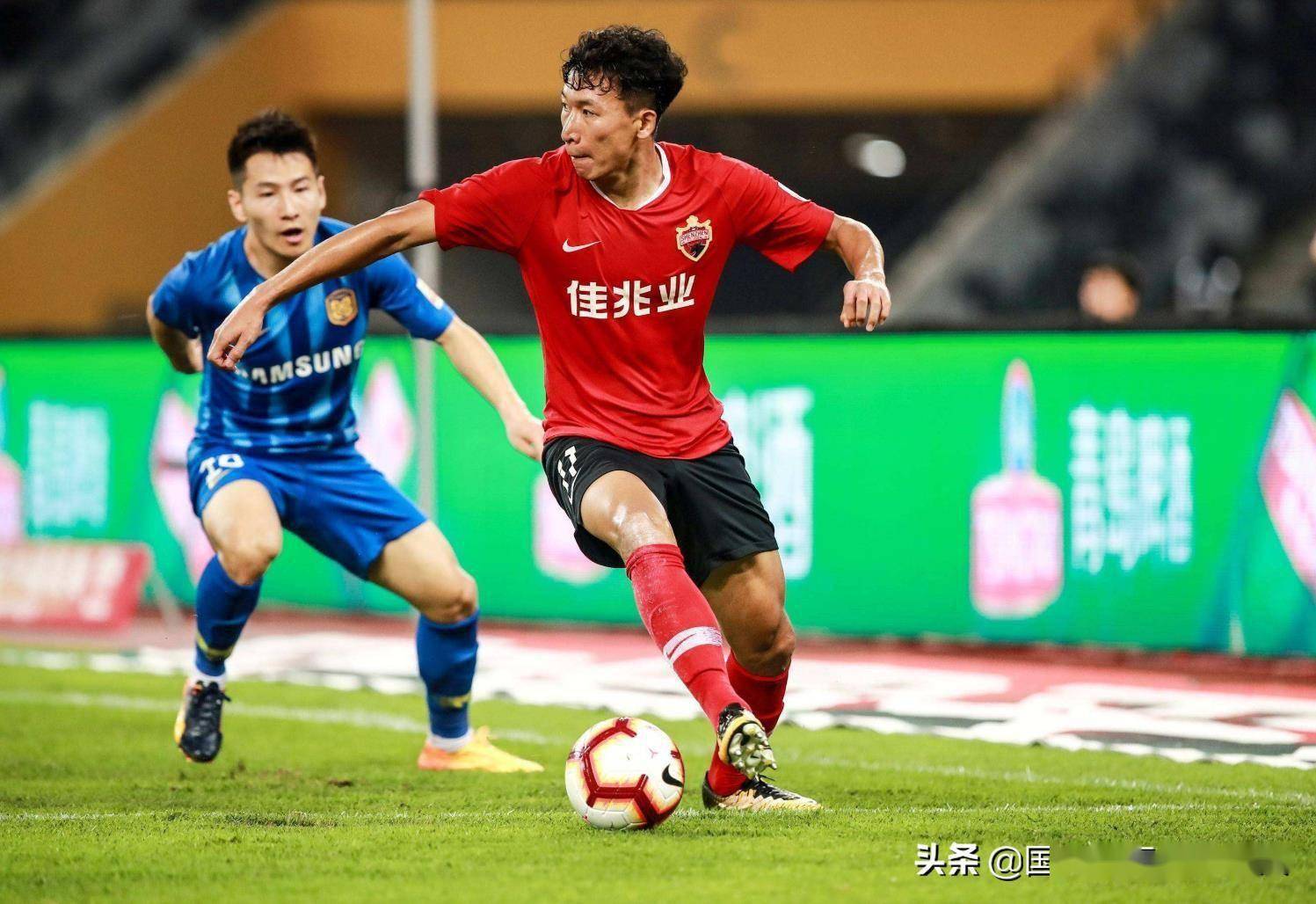 江苏苏宁主场战胜深圳佳兆业