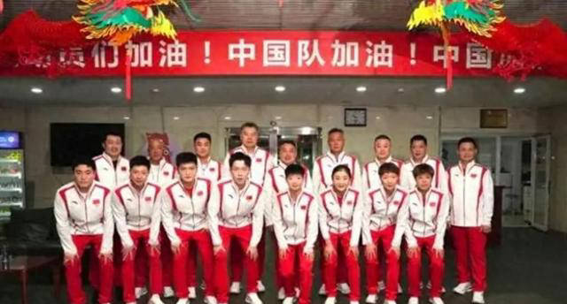 比赛结束后球员情绪波动，喜忧参半的结局